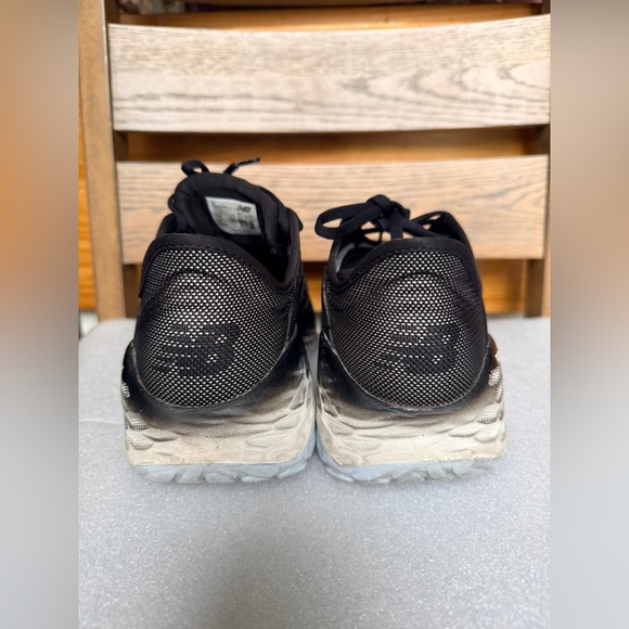 NEW BALANCE Fresh Foam More v2 size 9.5 for women - Picture 5 of 11